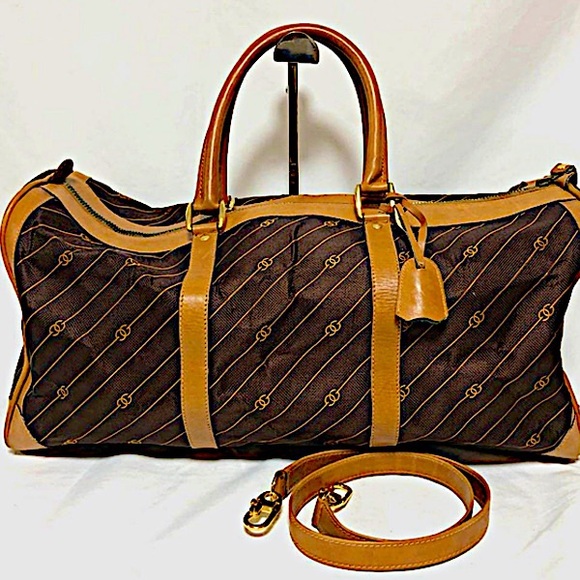 Gucci Handbags - Authentic Vintage Gucci Striped GG (shooting star) 2 Way Crossbody Travel Bag